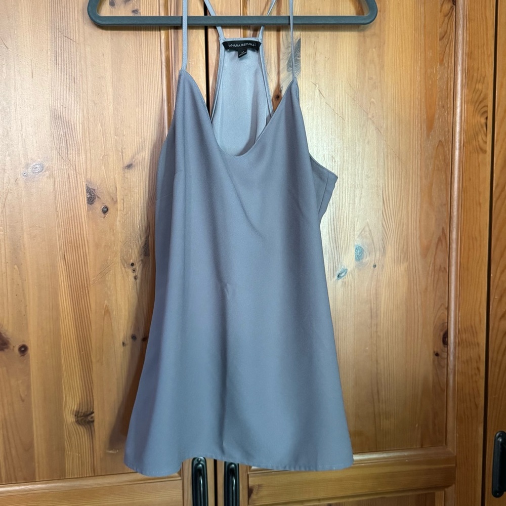 Banana Republic Gray Racerback Cami NWOT-Size M-18"x29"